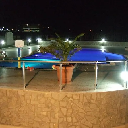 Aparthotel Апартаменти 